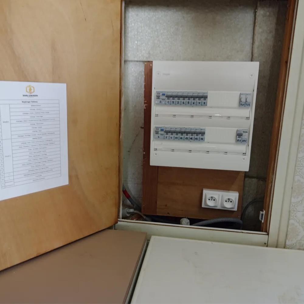 SARL CAVASIN ELECTRICITE Electricien MONTAGNIEU