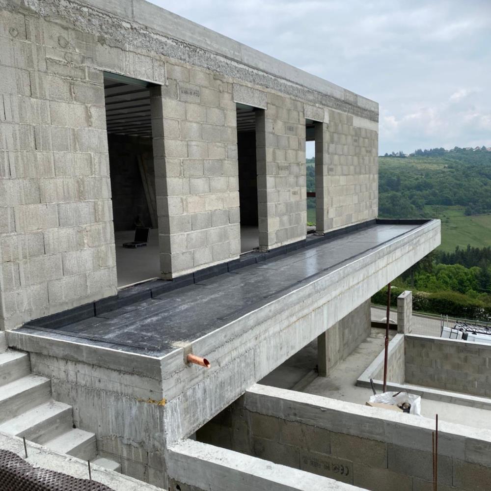 PRESTIGE CONCEPT 42 PONCINS