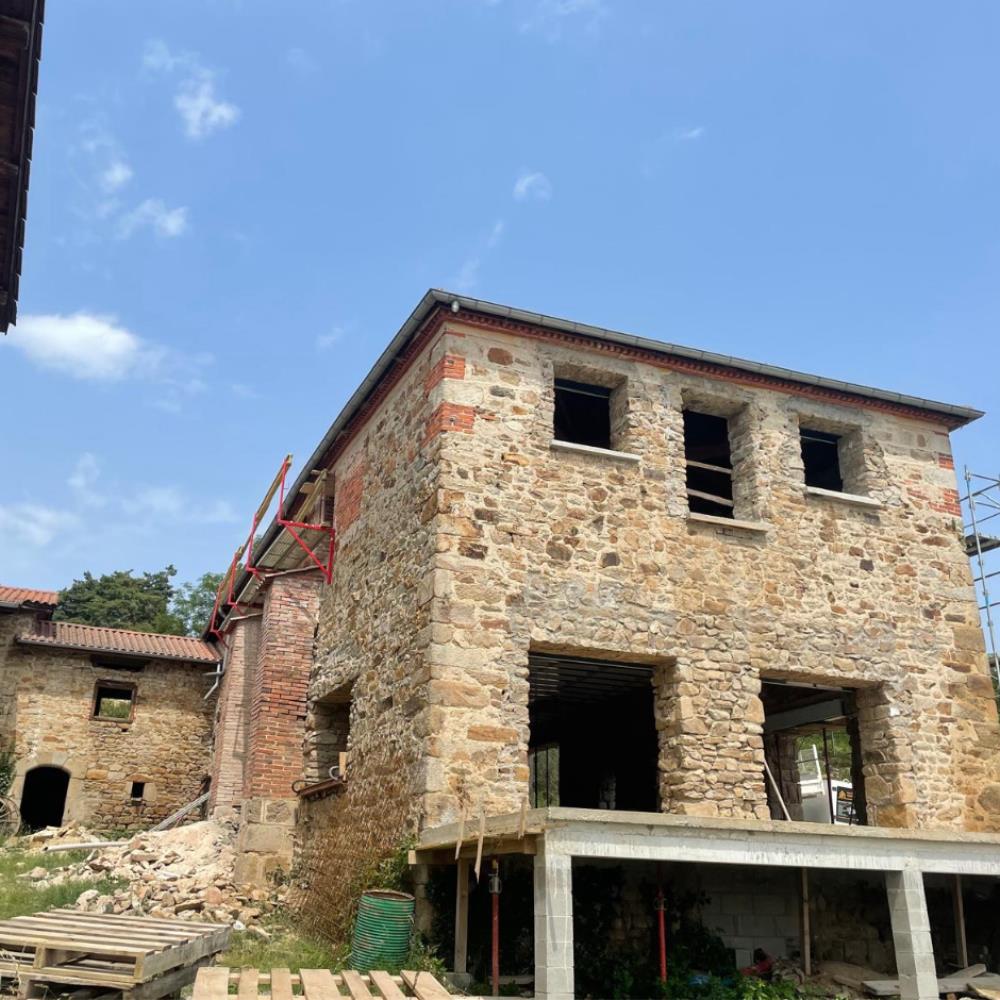 PRESTIGE CONCEPT 42 PONCINS